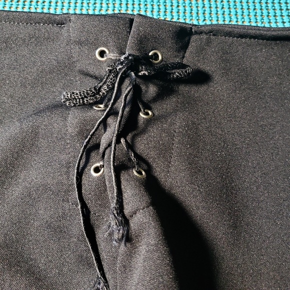 Cleveland Street Black Mini-skort - Picture 4 of 6